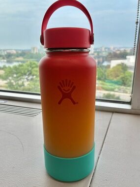 Hydro Flask Hawaiian shaved ice limited edition 32oz wide mouth